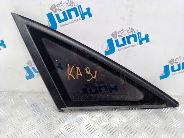 Стекло багажного отсека, левое 4G5845299FNVB VAG