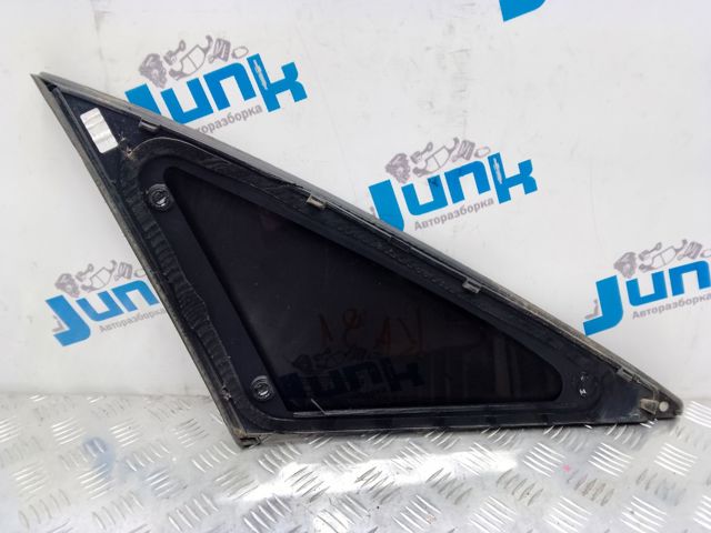 Стекло кузова/багажного отсека, правое 4G5845300FNVB VAG