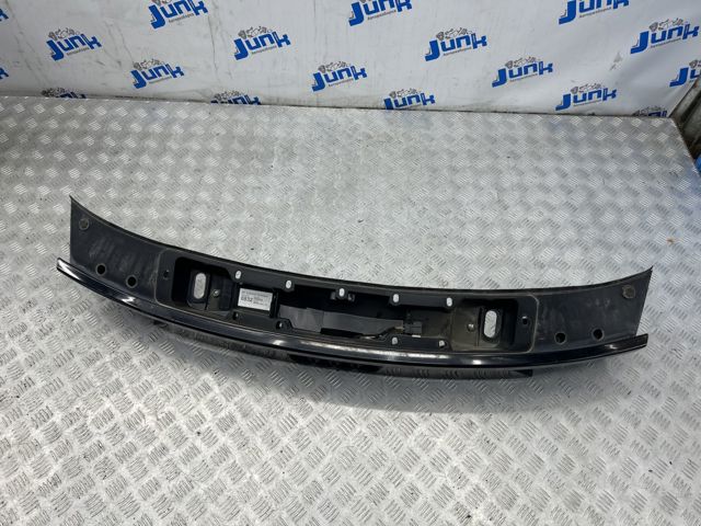 4G8827987AGRU VAG Накладка багажника (двери 3/5-й задней) нижняя купить в Ирпень