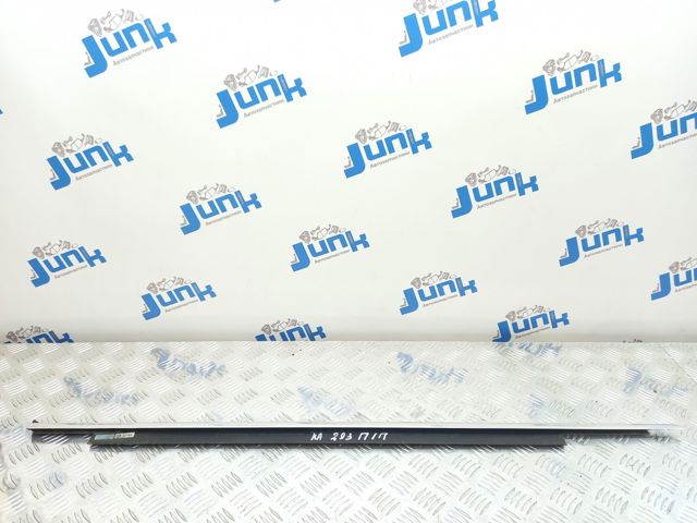 VAG 4G8853284B2ZZ Молдинг опускного стекла двери передней правой в наличии Черкассы