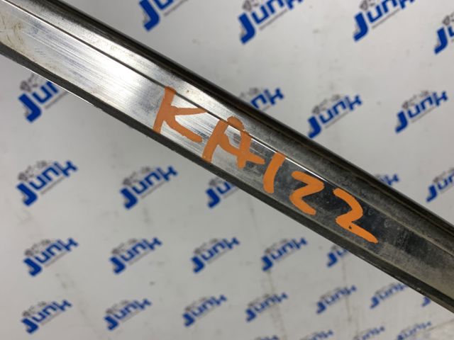 4G8853704A2ZZ Молдинг крыши правый купить Чернигов