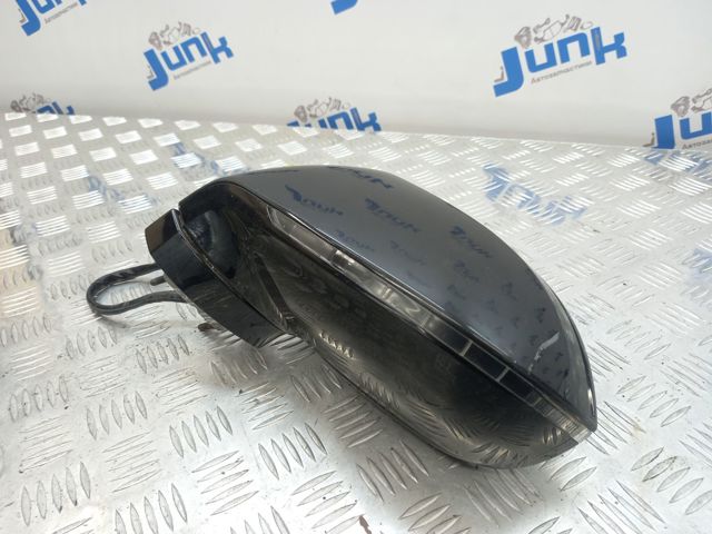 Корпус левого зеркала заднего вида 4G8858531AMGRU VAG
