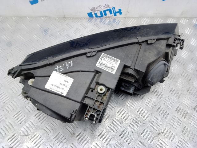 Фара 4G8941043B VAG