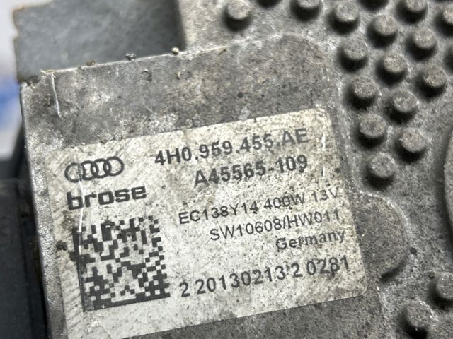 Электровентилятор охлаждения в сборе (мотор+крыльчатка), правый 4H0959455AE VAG