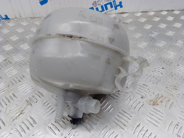 VAG 4K0121405N Бачок системы охлаждения расширительный в наличии Днепр