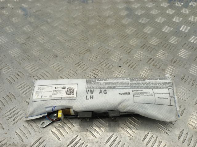Подушка безопасности AIRBAG спинки сиденья, левого 4K8880241F VAG