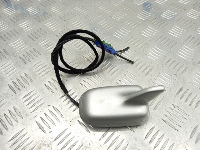 Антенна на крышу 4L0035503M VAG