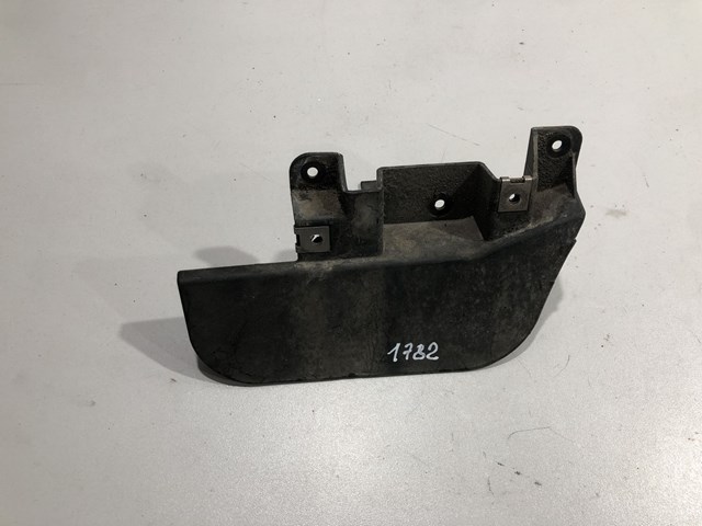 4L0854816 VAG Брызговик задний правый купить в Тернополь