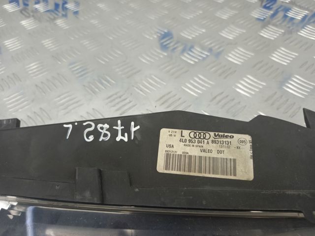 4L0953041A VAG Поворотник левый купить в Хмельницкий