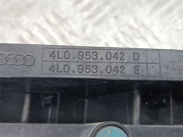 4L0953042E VAG Поворотник правый купить в Ирпень