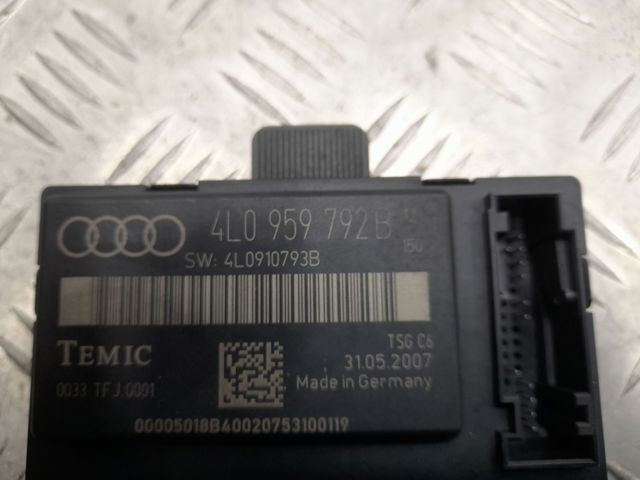 4L0959792B Блок комфорта передней двери купить Полтава