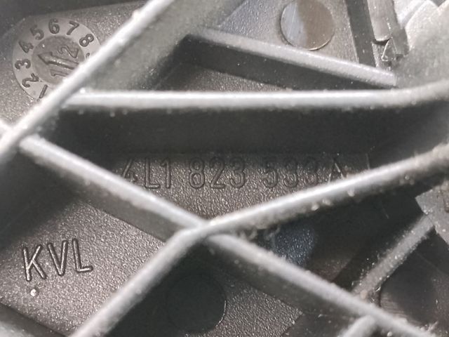 Рычаг открывания капота 4L1823533A4PK VAG