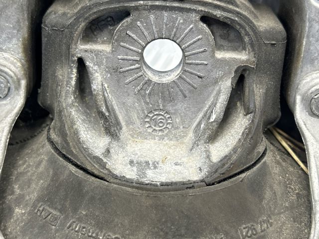 4M0199372FE Правая подушка двигателя купить Каменское