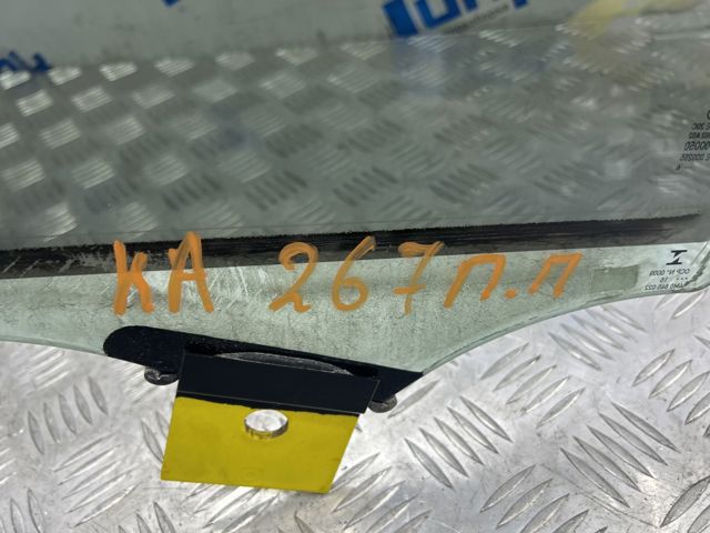 4M0845022 Стекло двери передней правой купить Львов