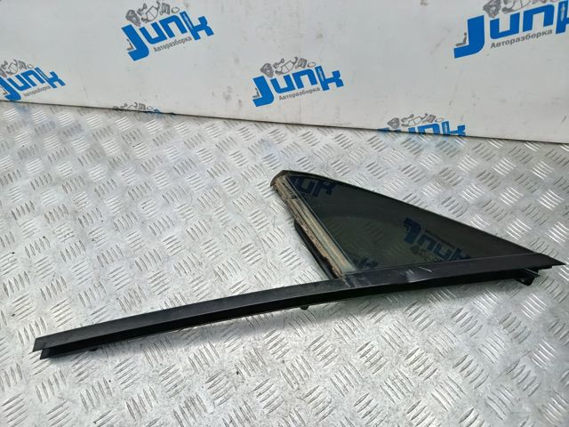 Окно надставки двери передней 4M0845113 VAG