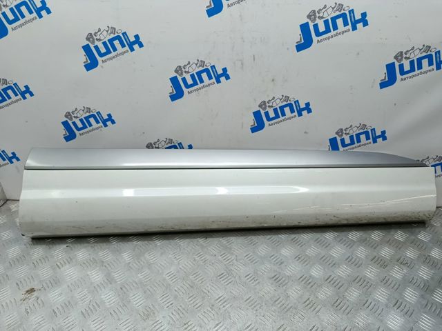 4M0853960GGRU VAG Молдинг двери передней правой нижний купить в Павлоград