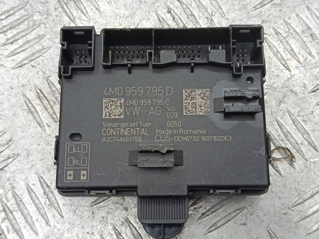 Блок комфорта задней двери 4M0959795D VAG