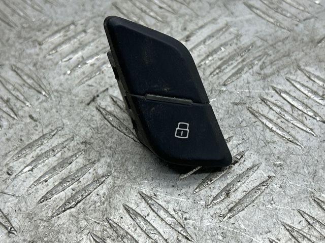 Кнопка центрального замка 4M0962108C5PR VAG