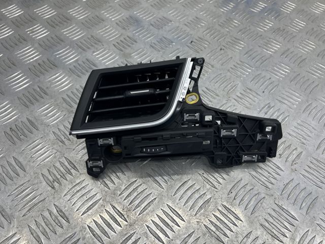 Решетка воздуховода левая 4M1820901AK6PS VAG