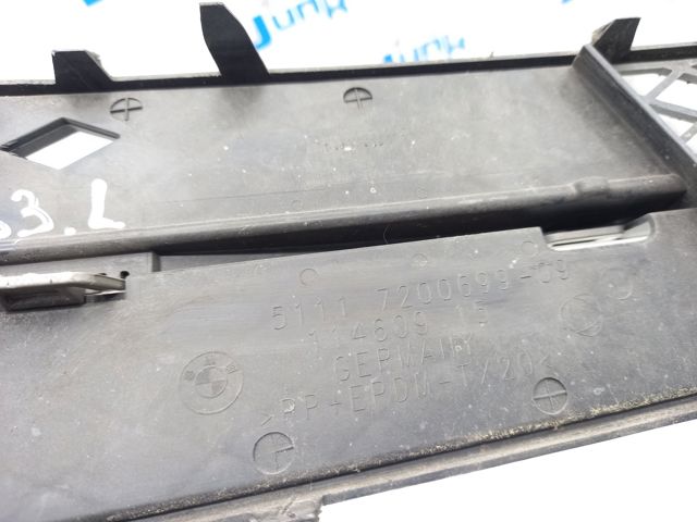 51117200697 BMW Решетка бампера переднего правая купить в Винница