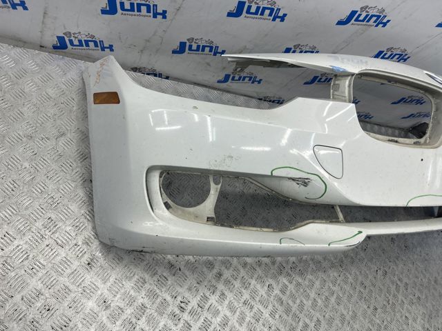 Бампер передний в сборе 51117293011 BMW