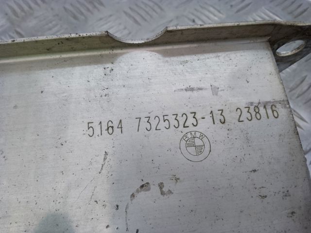 BMW 51117325323 Кронштейн бампера переднего левый в наличии Черновцы