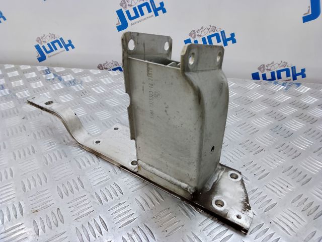 51117325323 BMW Кронштейн бампера переднего левый купить в Львов