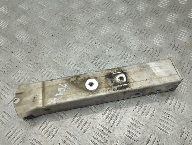 Кронштейн усилителя переднего бампера 51117374789 BMW