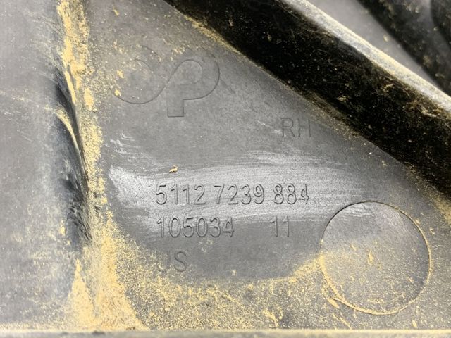 Правое крепление заднего бампера 51127239884 BMW