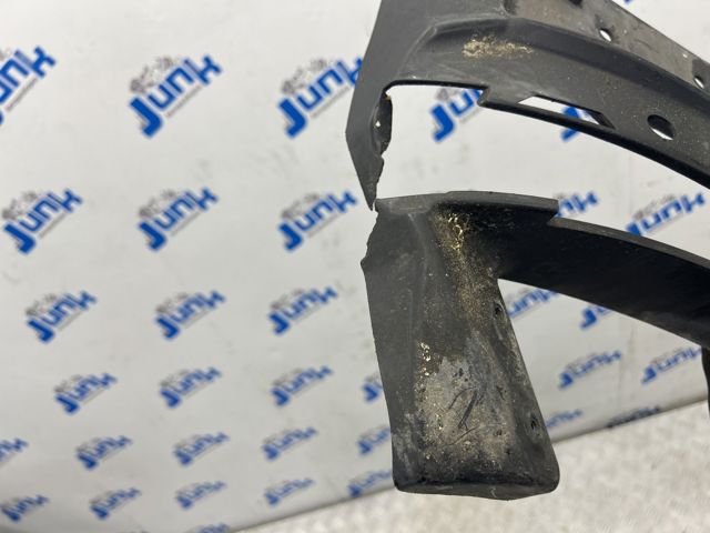 Усилитель бампера заднего 51128053749 BMW
