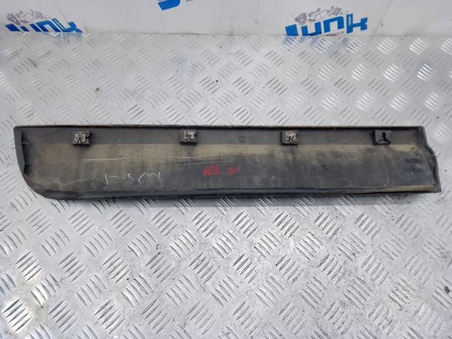 51137205781 BMW Молдинг двери задней левой нижний купить в Николаев