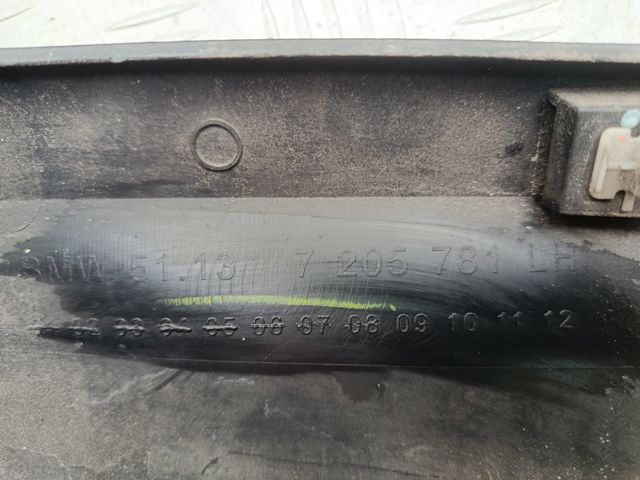 Молдинг бампера заднего 51137220611 BMW