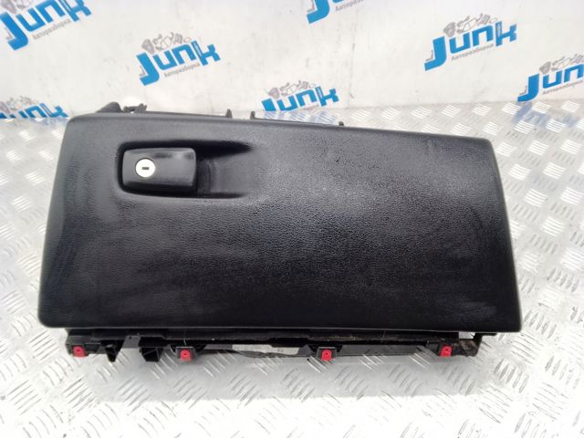 Крышка перчаточного ящика (бардачка) 51169287302 BMW