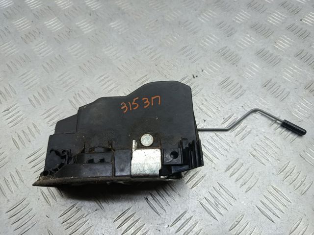 BMW 51227276674 Замок двери задней правой в наличии Киев