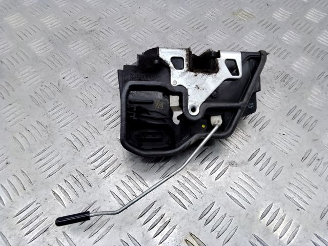Замок двери задней левой 51227318417 BMW
