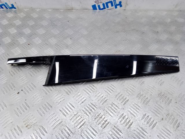 51357349676 BMW Накладка двери задней правой вертикальная купить в Чернигов