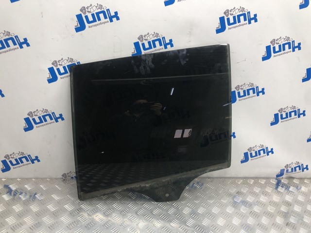 51357470629 BMW Стекло двери задней левой купить в Хмельницкий