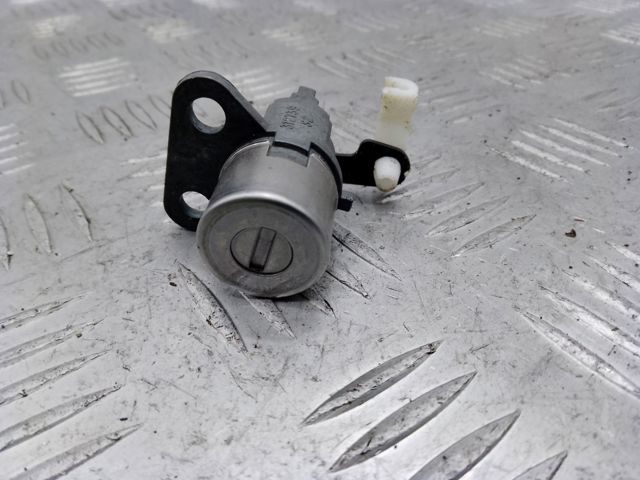 5139099AA CHRYSLER Личинка замка двери передней купить в Украина