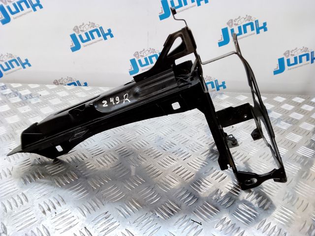 51647184160 BMW Кронштейн (адаптер) крепления фары передней правой купить в Запорожье