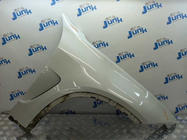 BMW 51657373542 Крыло переднее правое в наличии Чернигов