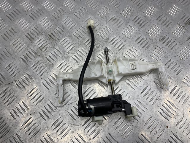 Мотор привода регулировки сиденья 52107314217 BMW