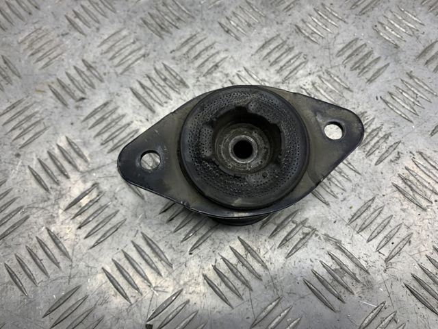 NISSAN 553205NA0A Опора амортизатора заднего в наличии Черкассы