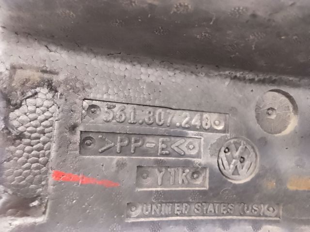 Наполнитель бампера переднего 561807248 VAG