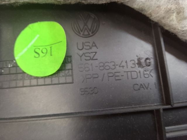 VAG 561863413G82V Полка салона задняя в наличии Ужгород