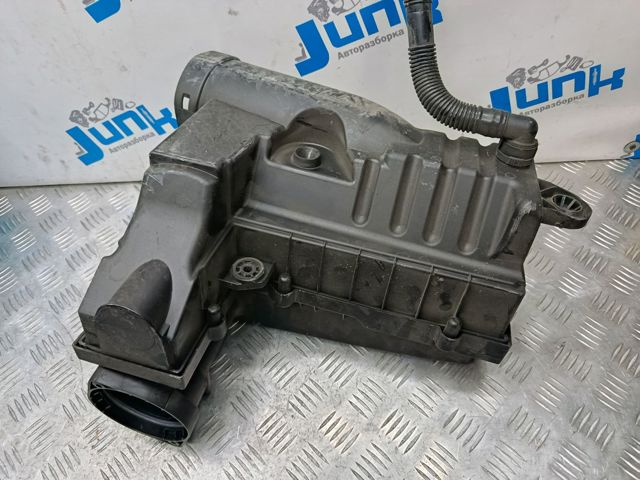 VAG 5N0129607 Корпус воздушного фильтра в наличии Черкассы