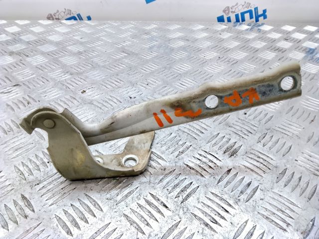 VAG 5N0823302A Петля капота правая в наличии Житомир