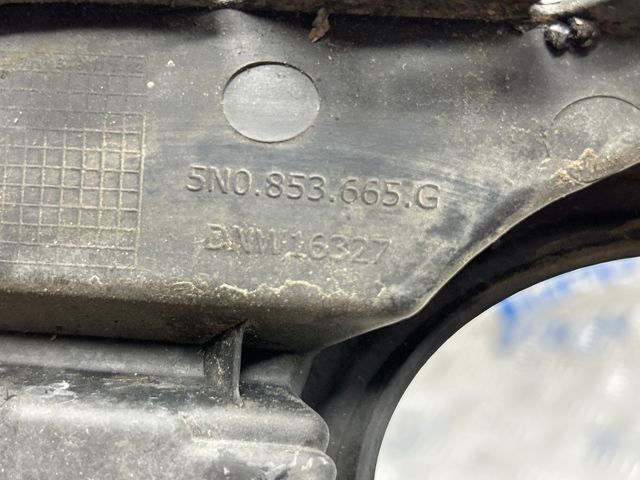 5N0853665G9B9 VAG Заглушка (решетка) противотуманных фар бампера переднего левая купить в Житомир