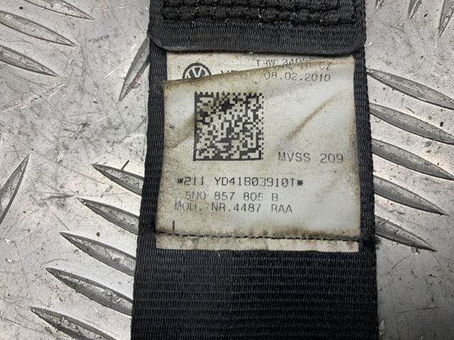 Ремень безопасности задний левый 5N0857805BRAA VAG