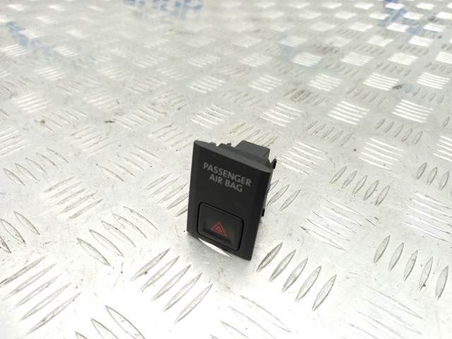 VAG 5NA919225B Кнопка аварийки в наличии Кривой Рог