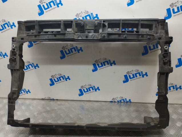 VAG 5NN805588K Рамка радиатора в наличии Сумы